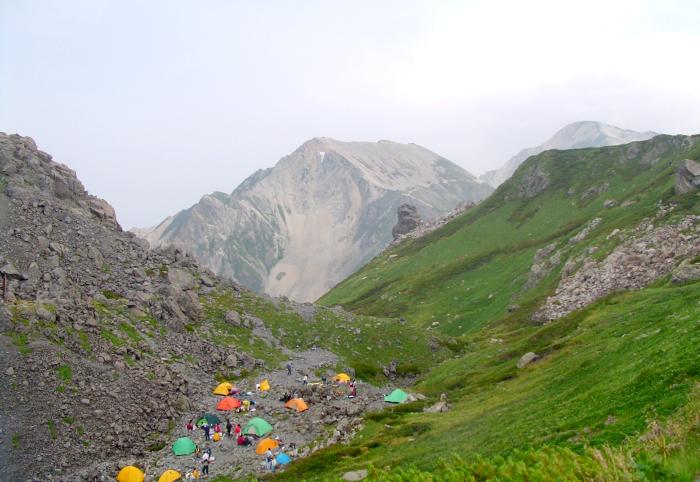 �e���g�Q�̍��Ԃ���A���k�����̐��ʂɌ����Ă����ێq�x�i2,812m�j���E�E�E�E�E�E