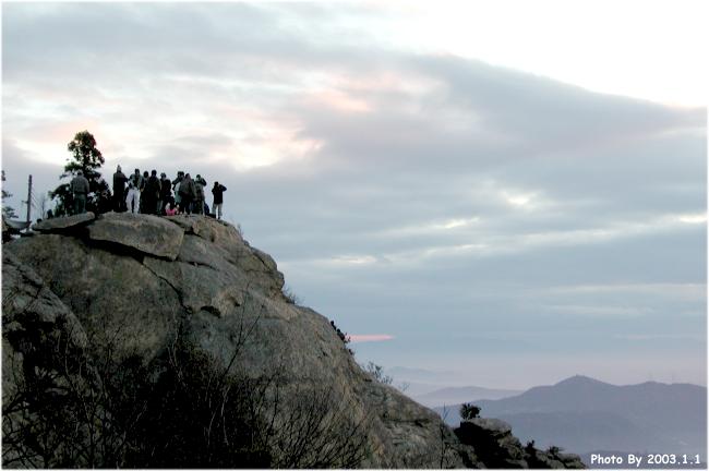 ����̈ꓙ�n�́A��N������w���ꂽ�̂ł́E�E�E�E