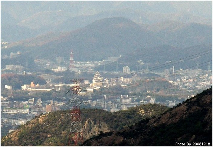 35mm���Z�A300mm�ɂĎB�e