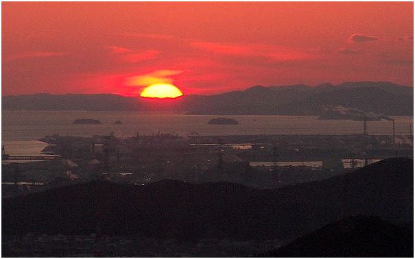 ������쐼���ʂ̗[��� Photo By 2005.02.13 17:45