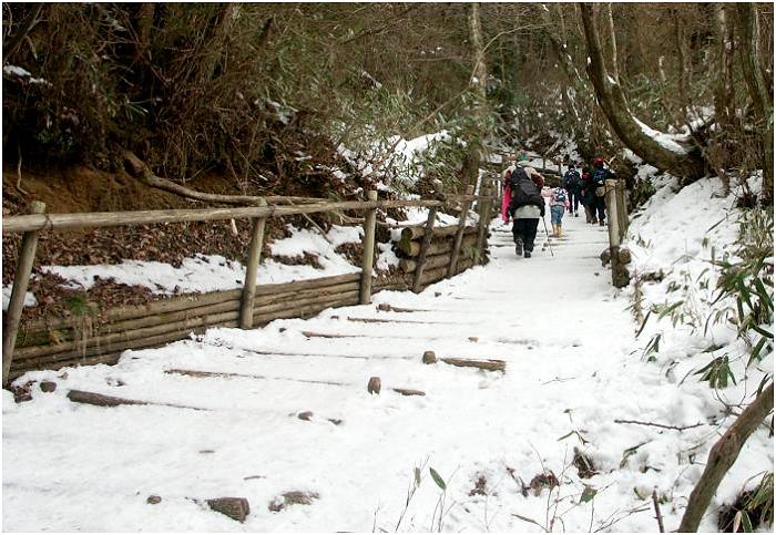 �o��ɂ�Đϐ���i�X�Ɛ[���Ȃ�A�A�C�[���̂����b�ɂȂ�܂��B