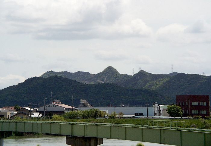 �d���A���v�X�̎��́A��R�OKm���l�s�a�ŎU�􂵂܂����B