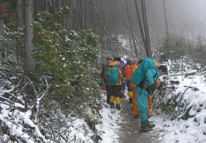 ���ɐ���X���̗ѓ��������Ɍ������ĕ����܂��B