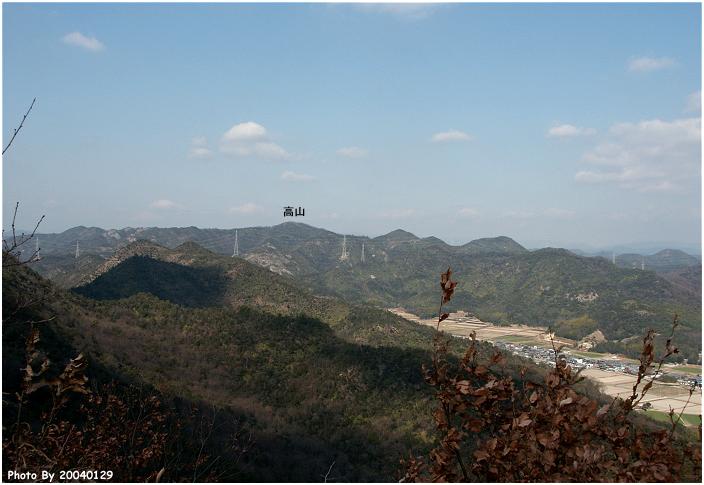 ���R�i298.3M�j�́A�ߍx�ō���ʎR�i304M�j�Ɏ����W���̎R�ł�������ʎR�قǐl�C���Ȃ��悤�ł�