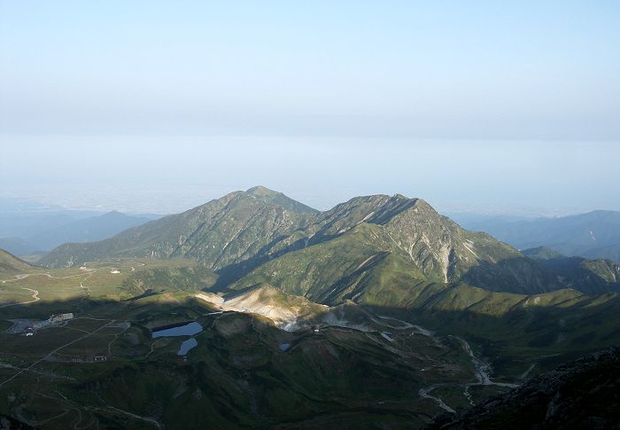 �Ő������ɂ́A�����^�[�~�i���E�݂��肪�r�E�n���J�Ƒ���x�̘A�R�Y��Ɍ����Ă��܂��B