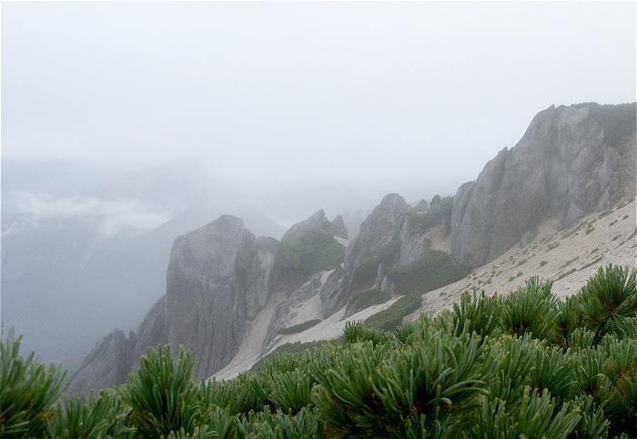 �k�A���u�X�̎R�X�͒��߂邱�Ƃ��o���܂���ł������A����ł̂ЂƎ��㉺�R�̊J�n�ł��I